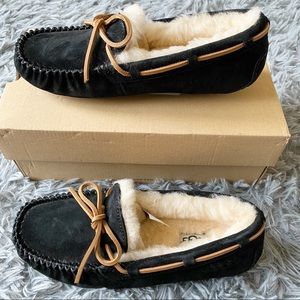 UGG Dakota Black and Brown Moccasin Slippers🌚